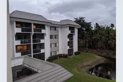711 N Pine Island Rd #314, Plantation, FL 33324 - Photo 2