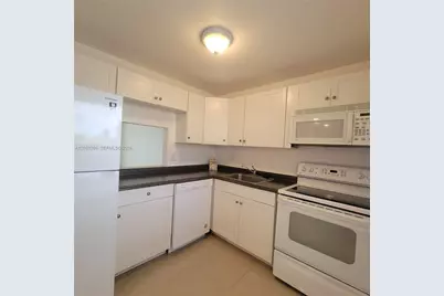 6021 NW 61st Ave #207, Tamarac, FL 33319 - Photo 2