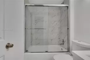 2421 NW 96th Terrace, Pembroke Pines, FL 33024 - Photo 20