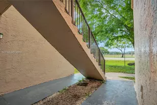 2421 NW 96th Terrace, Pembroke Pines, FL 33024 - Photo 40