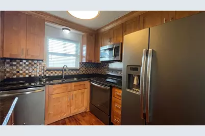 531 W Kalmia Dr #5, Lake Park, FL 33403 - Photo 6