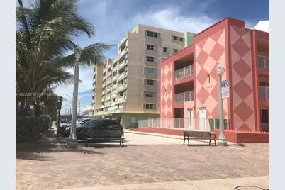 320 S Surf Rd #305, Hollywood, FL 33019 - Photo 16