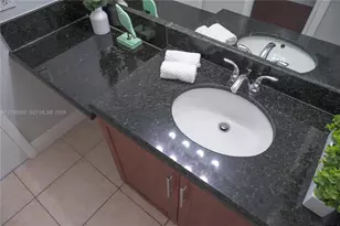 482 NW 165th St Rd, Miami, FL 33169 - Photo 22
