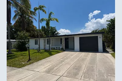 4161 NE 17th Ave, Pompano Beach, FL 33064 - Photo 1