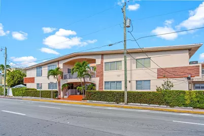 7840 Harding Ave #3, Miami Beach, FL 33141 - Photo 1