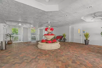7000 SW 80th St #401, Miami, FL 33143 - Photo 8