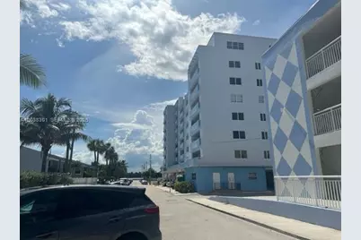 320 S Surf Rd #305, Hollywood, FL 33019 - Photo 20