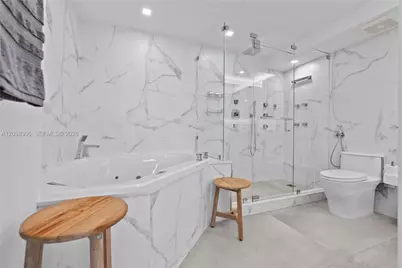 7135 Collins Ave #1216, Miami Beach, FL 33141 - Photo 20