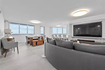 7135 Collins Ave #1216, Miami Beach, FL 33141 - Photo 8