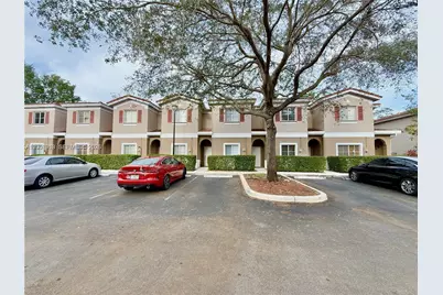 4412 Woodland Cir #4412, Tamarac, FL 33319 - Photo 6