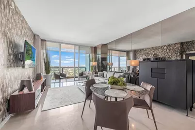 88 SW 7th St #3806, Miami, FL 33130 - Photo 1