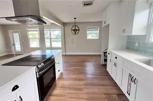1031 Hollywood Blvd, Hollywood, FL 33019 - Photo 12