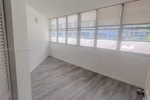 801 Brickell Bay Dr, Miami, FL 33131 - Photo 8