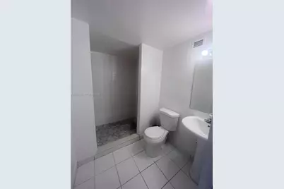 801 Brickell Bay Dr #364, Miami, FL 33131 - Photo 10