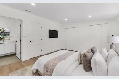 831 NE 128th St, North Miami, FL 33161 - Photo 28