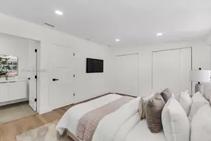 831 NE 128th St, North Miami, FL 33161 - Photo 28