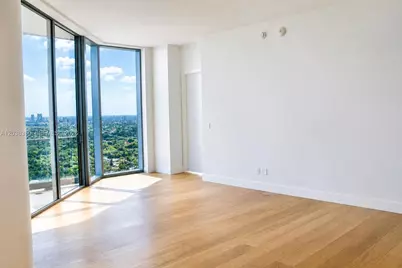 175 SE 25 Rd #3103, Miami, FL 33129 - Photo 4