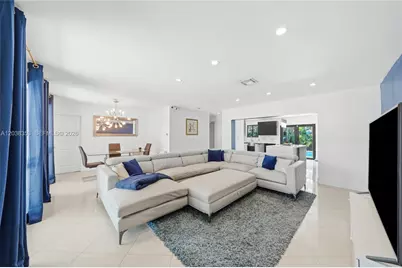 7953 Venetian St, Miramar, FL 33023 - Photo 4