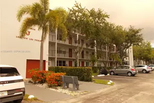 1301 SW 135th Terrace, Pembroke Pines, FL 33027 - Photo 4