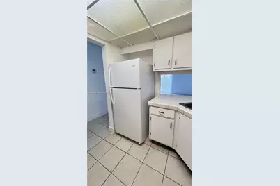 4550 NW 9th St #612E, Miami, FL 33126 - Photo 4