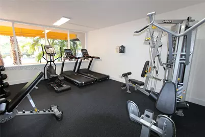 4550 NW 9th St #612E, Miami, FL 33126 - Photo 20