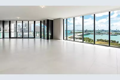 1000 Biscayne Blvd #2002, Miami, FL 33132 - Photo 1