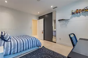 2021 NE 212th St, Miami, FL 33179 - Photo 34