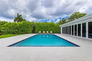 2021 NE 212th St, Miami, FL 33179 - Photo 40