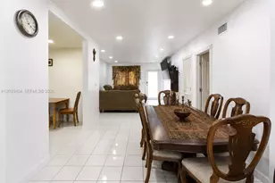 572 E 38th St, Hialeah, FL 33013 - Photo 12