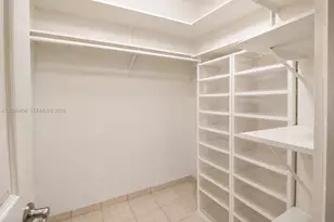 572 E 38th St, Hialeah, FL 33013 - Photo 18