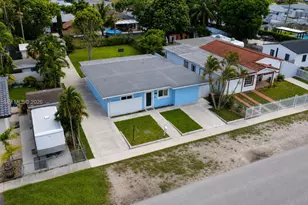 572 E 38th St, Hialeah, FL 33013 - Photo 6