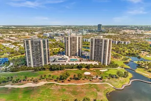 20379 W Country Club Dr, Aventura, FL 33180 - Photo 4