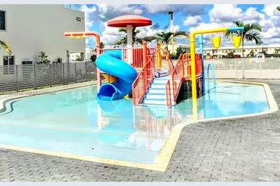6401 NW 103rd Pl #101, Doral, FL 33178 - Photo 18