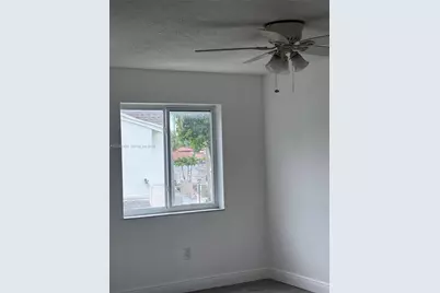 17425 NW 67th Pl #N-13, Hialeah, FL 33015 - Photo 12