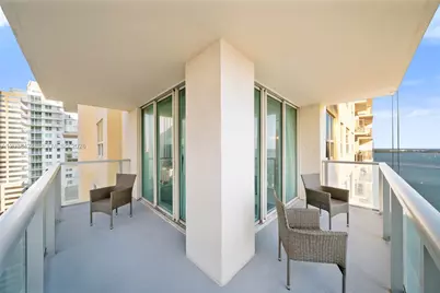 1155 Brickell Bay Dr #2501, Miami, FL 33131 - Photo 18