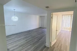 555 NE 15th St, Miami, FL 33132 - Photo 4
