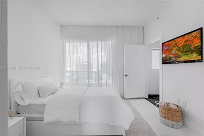 900 Biscayne Blvd #2302, Miami, FL 33132 - Photo 32