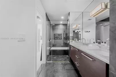 900 Biscayne Blvd #2302, Miami, FL 33132 - Photo 60