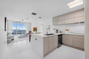 900 Biscayne Blvd, Miami, FL 33132 - Photo 10
