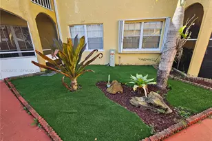 15665 SW 74th Cir Dr, Miami, FL 33193 - Photo 4