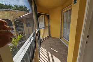 15665 SW 74th Cir Dr, Miami, FL 33193 - Photo 10