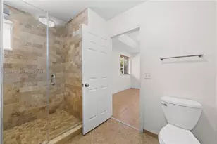 7362 NW 179th Terrace, Hialeah, FL 33015 - Photo 18