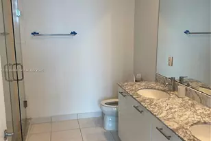 55 SE 6th St, Miami, FL 33131 - Photo 18