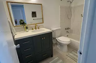 541 Blue Heron Dr, Hallandale Beach, FL 33009 - Photo 8