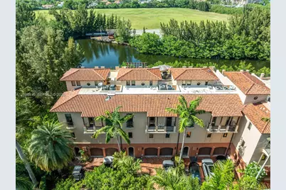6232 Paradise Point Dr, Palmetto Bay, FL 33157 - Photo 1