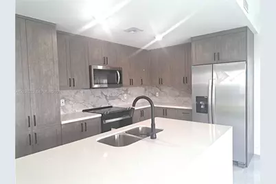 1373 NW 1st St #1373, Florida City, FL 33034 - Photo 4