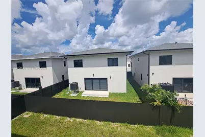 1373 NW 1st St #1373, Florida City, FL 33034 - Photo 6