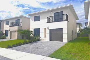 1373 NW 1st St, Florida City, FL 33034 - Photo 2