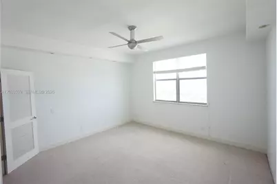 401 69th St #PH101, Miami Beach, FL 33141 - Photo 12