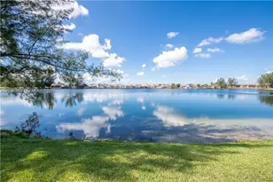 2540 W 67th Pl, Hialeah, FL 33016 - Photo 2